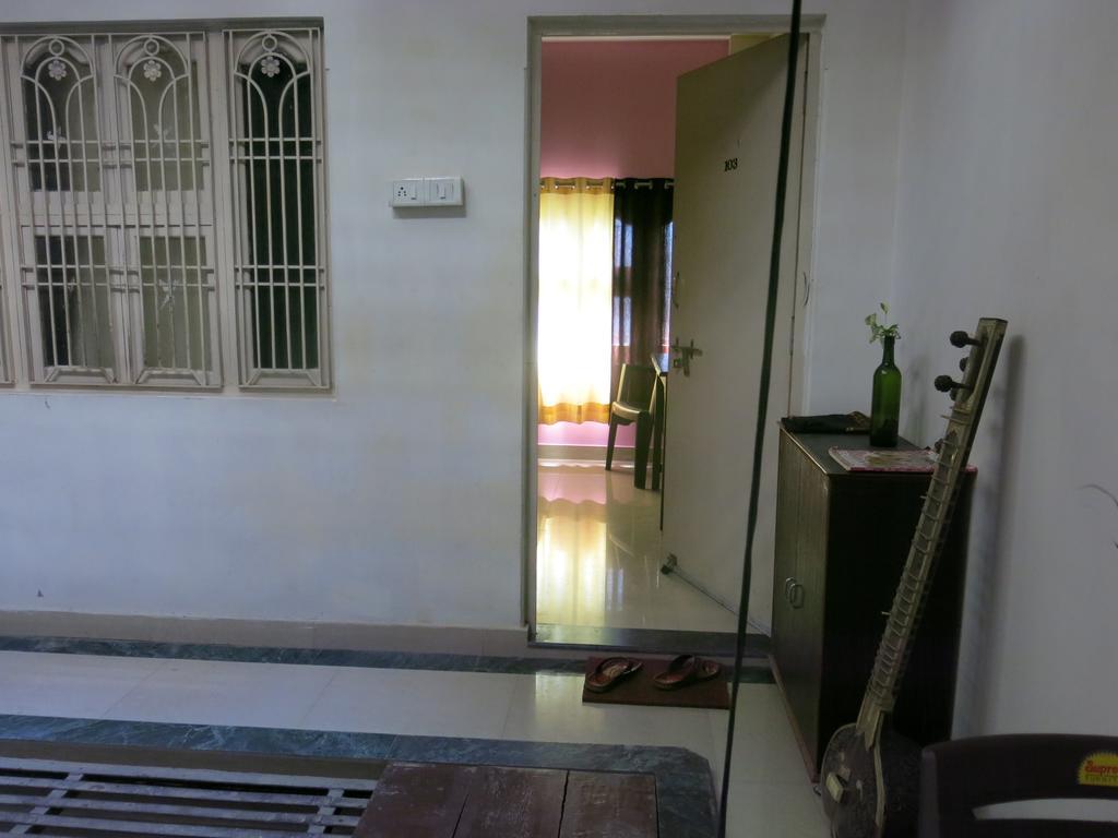 Ma Vishalakshi Paying Guest House Varanasi Bagian luar foto