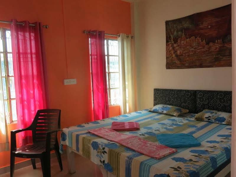 Ma Vishalakshi Paying Guest House Varanasi Bagian luar foto
