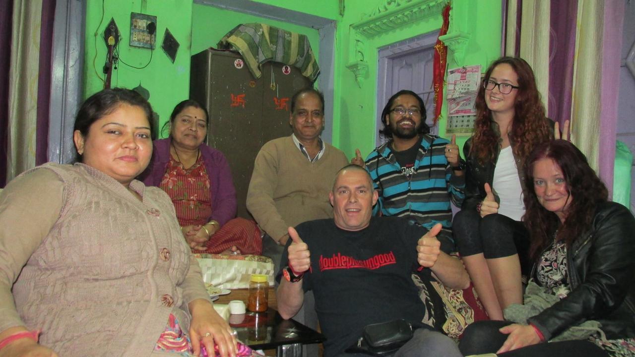 Ma Vishalakshi Paying Guest House Varanasi Bagian luar foto